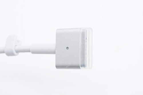 經(jīng)典不褪色 蘋果60W MagSafe 2充電器十年保值探秘與深度拆解